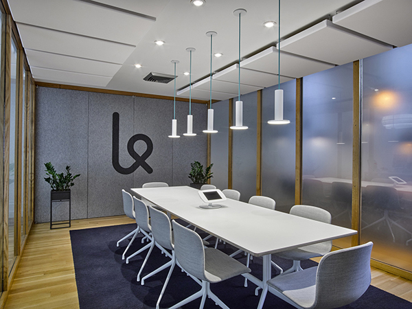 300平方中小型办公室装修设计案例效果图